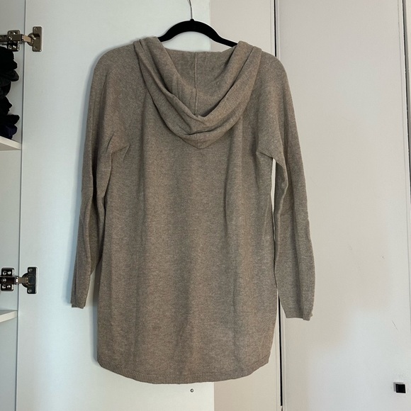 Ply Oversize Cashmere Tunic Hoodie Beige Size S/M with Rabbit Fur PomPoms - Picture 3 of 3